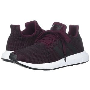 Kids Adidas swift run burgundy sneakers Sz 1